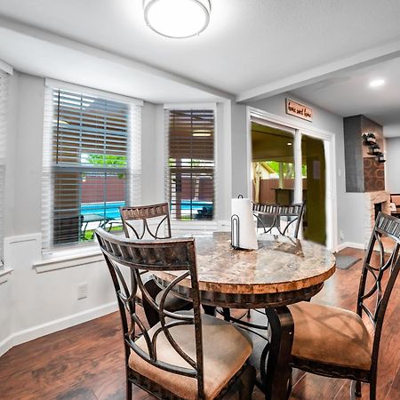 Spacious 4 Bedroom With Pool-Minutes To Seaworld And Lackland Afb Сан-Антонио Экстерьер фото